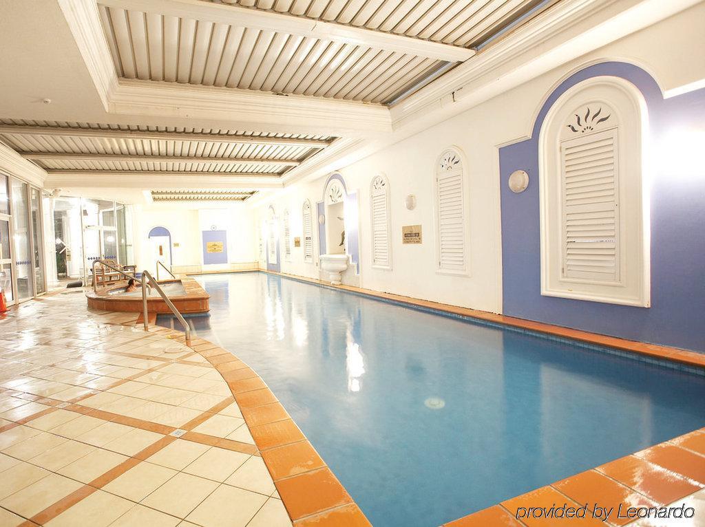 גולד קוסט The Phoenician Resort מתקנים תמונה